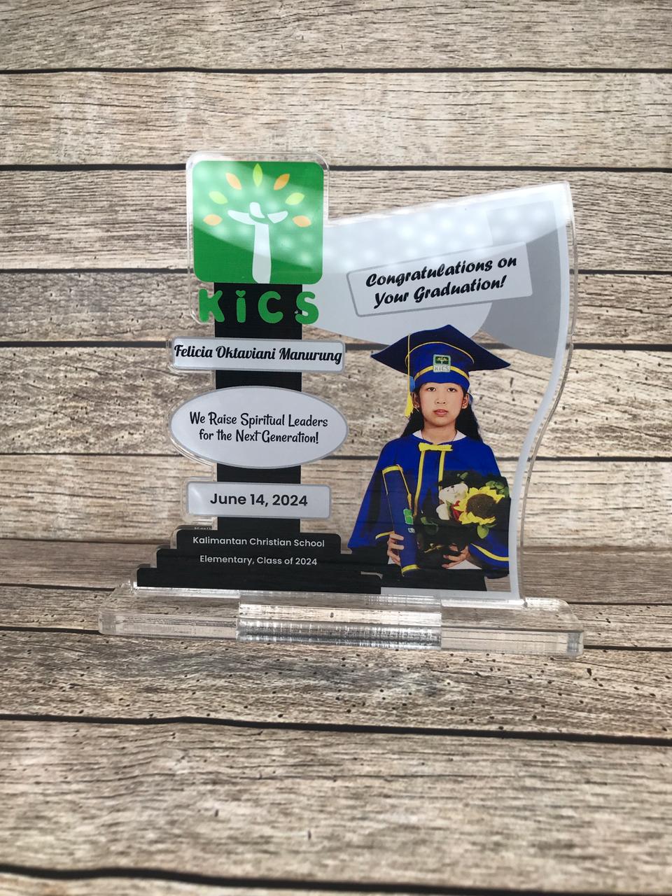 Plakat Akrilik Ketebalan 3mm detail