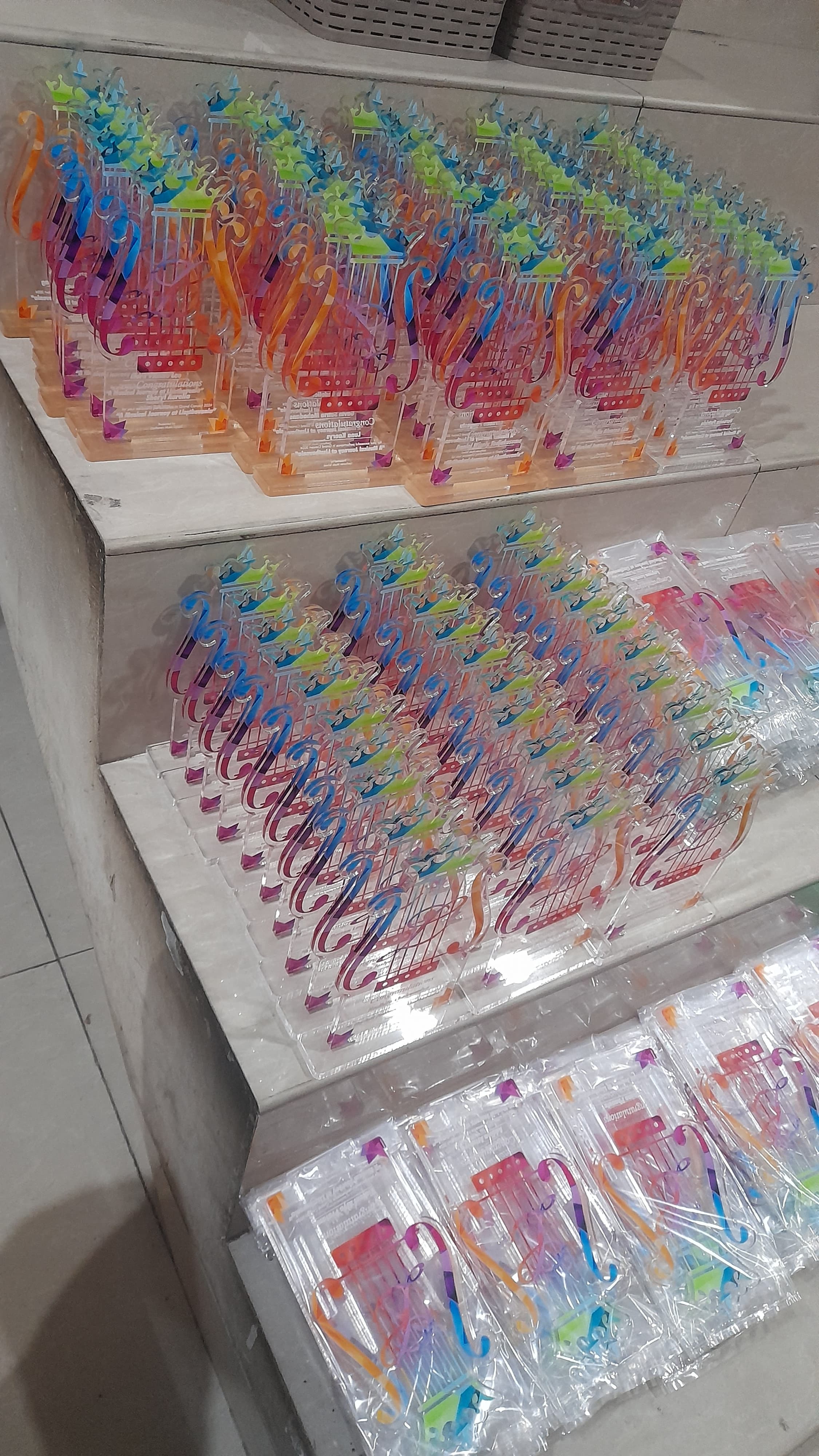 Plakat Akrilik Ketebalan 10mm detail