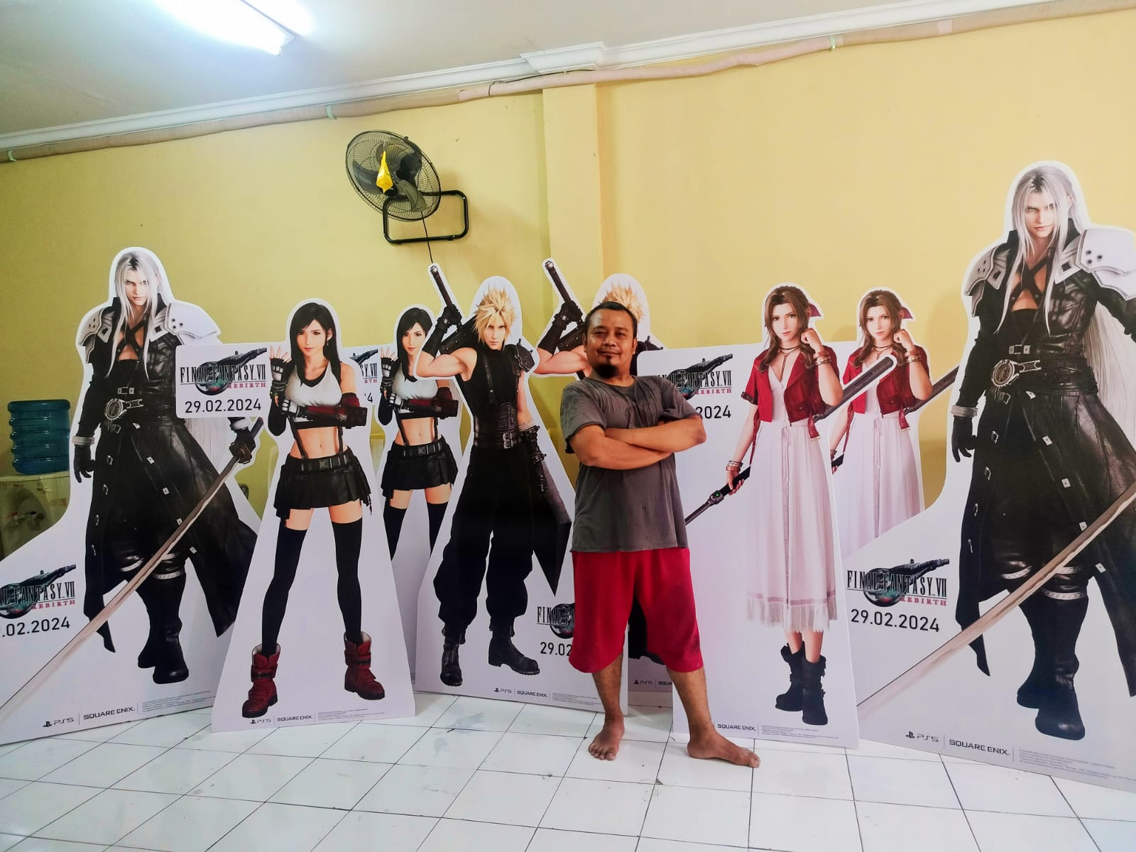 Human Standee Uk. 80X150Cm Bahan Kd Board detail